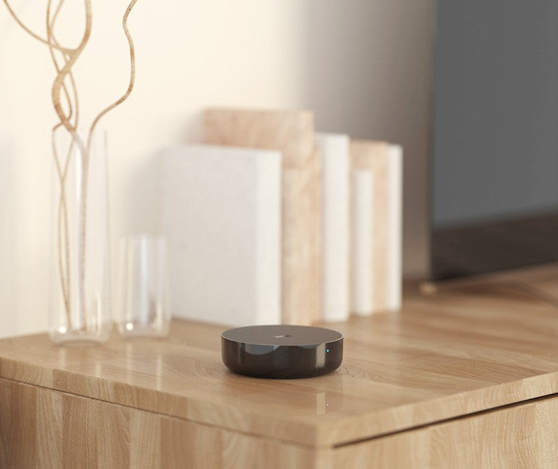 https://www.thesmartesthouse.com/cdn/shop/products/aqara-zigbee-hub-m2-shelf-placement_2000x.jpg?v=1633657701